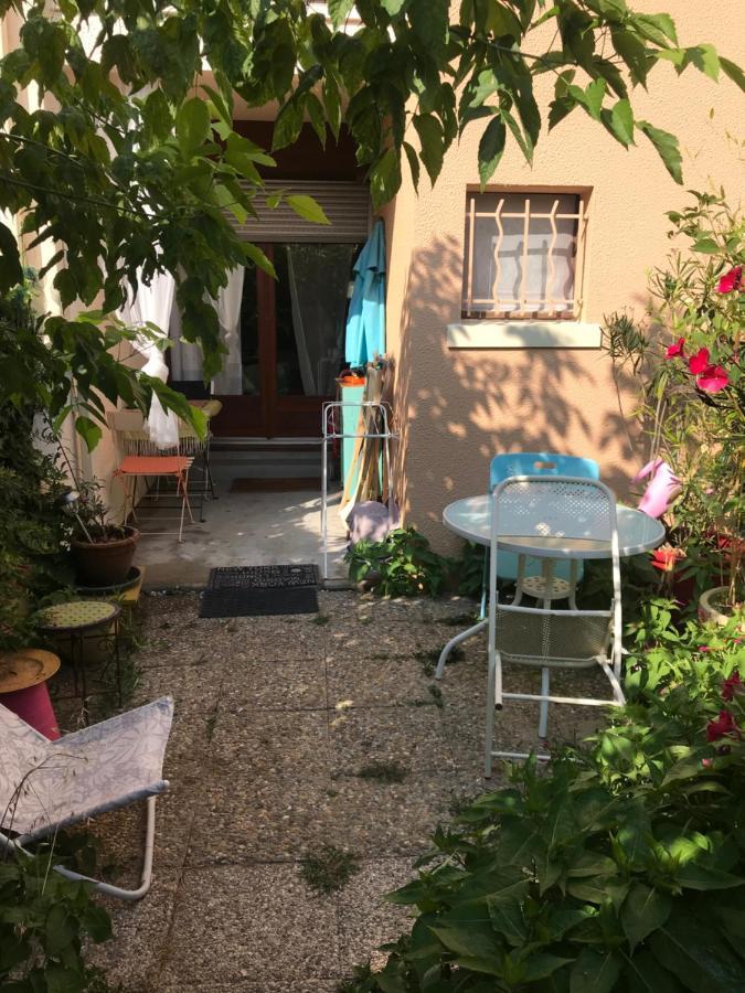 Joli Studio Avec Jardinet Avignon Exterior foto